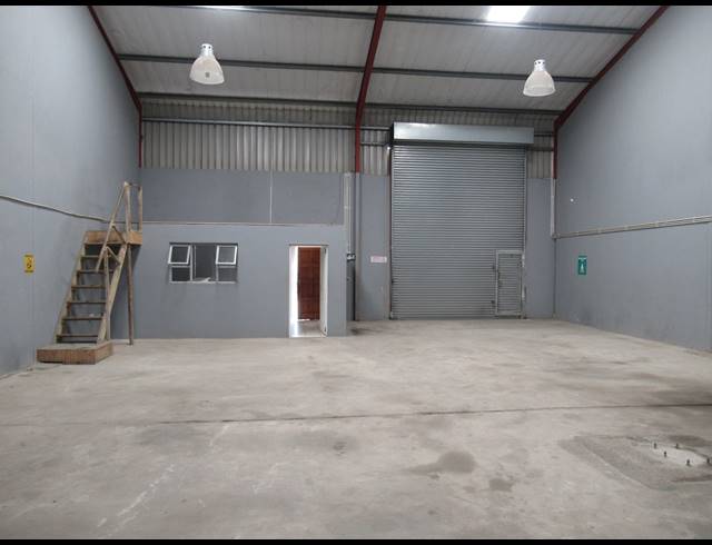 220M² WORKSHOP TO LET IN ALTON